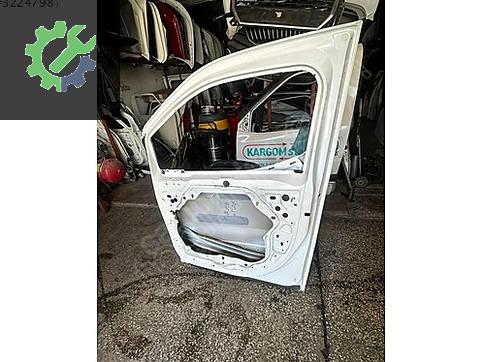 Peugeot Rifter Sağ Ön Kapı çıkma parça