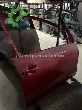 Volkswagen Polo Sağ Ön Kapı çıkma parça