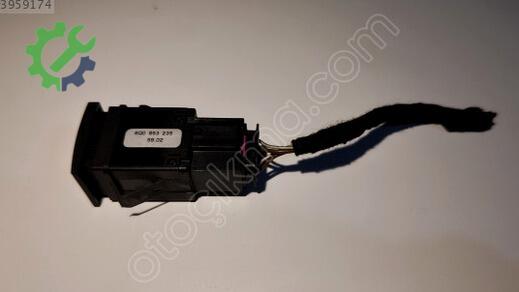Volkswagen Polo Flaşör Düğmesi çıkma parça