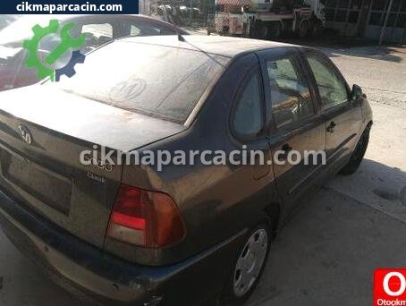 Volkswagen Polo Sağ Ön Kapı çıkma parça