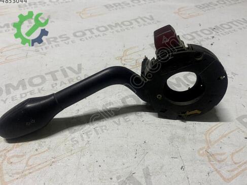 Volkswagen Polo Sinyal Kolu çıkma parça