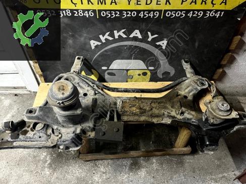 Volkswagen Polo Travers çıkma parça