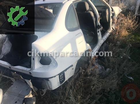 Volkswagen Polo Sağ Arka Çamurluk çıkma parça