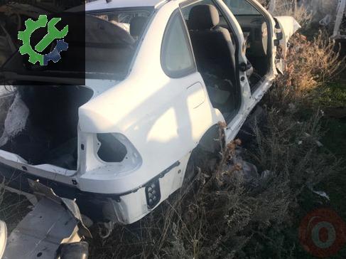 Volkswagen Polo Sağ Arka Çamurluk çıkma parça