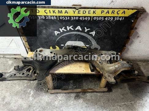 Volkswagen Polo Travers çıkma parça