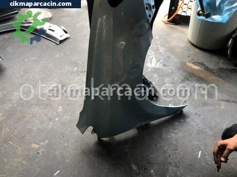 Volkswagen Polo Ön Çamurluk çıkma parça