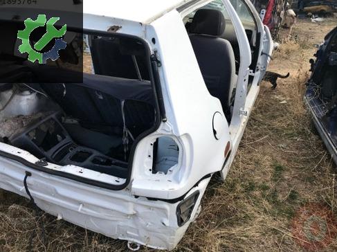 Volkswagen Polo Sağ Arka Çamurluk 99-02 çıkma parça