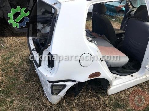 Volkswagen Polo Sağ Arka Çamurluk 99-02 çıkma parça