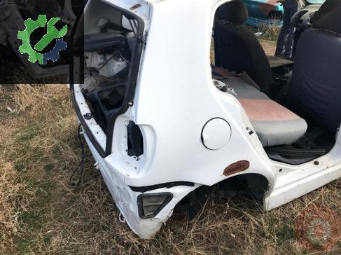 Volkswagen Polo Sağ Arka Çamurluk 99-02 çıkma parça