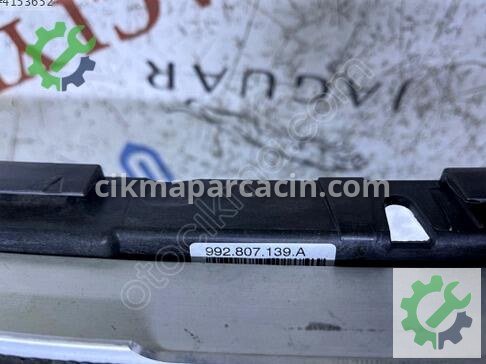 Porsche Carrera Ön Tampon Demiri çıkma parça