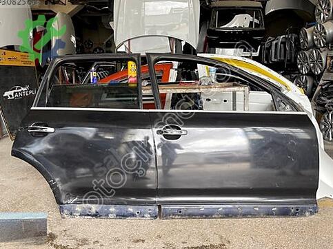 Porsche Cayenne Sağ Arka Kapı çıkma parça