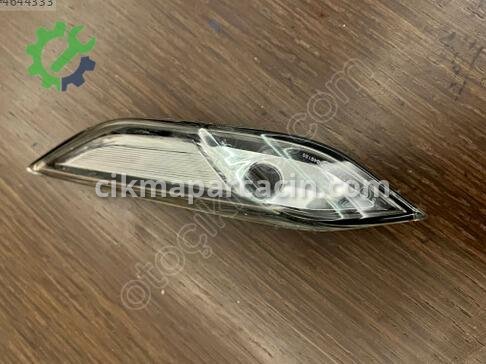 Porsche Cayenne Sinyal 7P5949102 çıkma parça