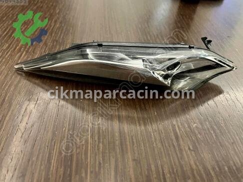 Porsche Cayenne Sinyal 7P5949102 çıkma parça
