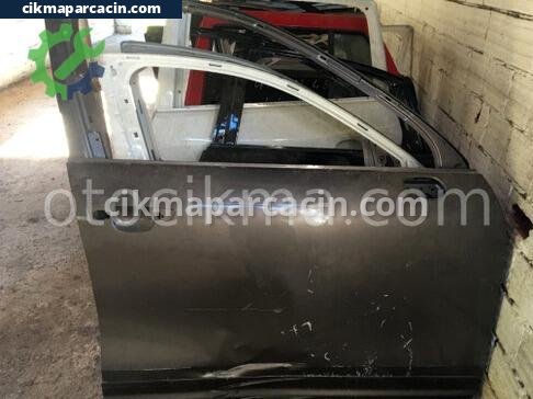Porsche Cayenne Sağ Ön Kapı çıkma parça