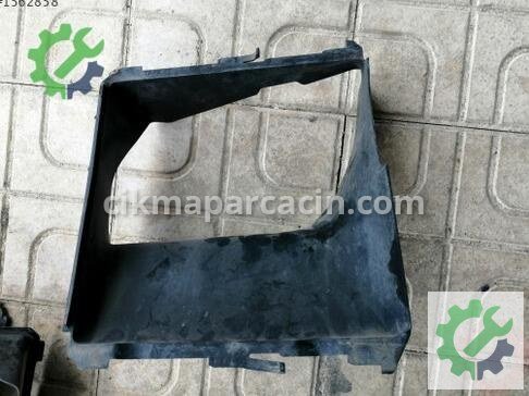 Porsche Cayenne Davlumbaz 7P5117335A-7P5117336A çıkma parça