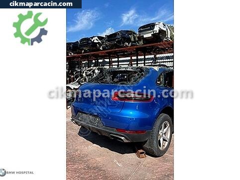 Porsche Macan Arka Tampon Demiri çıkma parça