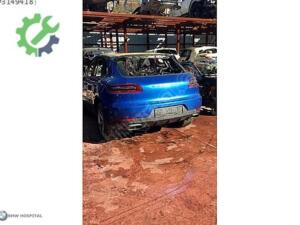 PORSCHE MACAN BAGAJ KAPAĞI ( ORJİNAL )