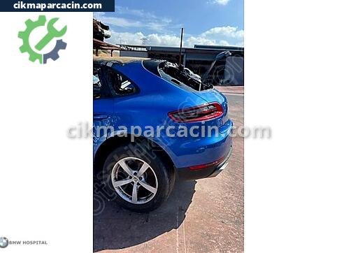 Porsche Macan Sol Arka Çamurluk çıkma parça