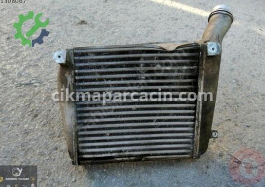 Porsche Panamera Intercooler Radyatörü çıkma parça