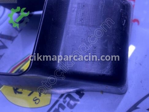 Porsche Taycan Davlumbaz 9J1121705 çıkma parça
