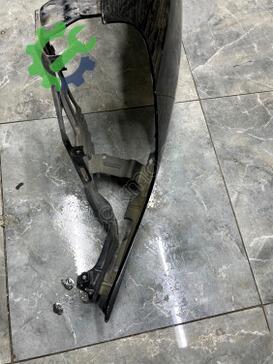 Porsche Taycan Sağ Ön Çamurluk çıkma parça