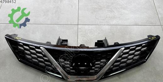 Nissan Pulsar Ön Panjur çıkma parça