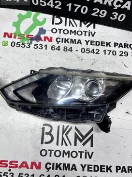 Nissan X-Trail Far çıkma parça