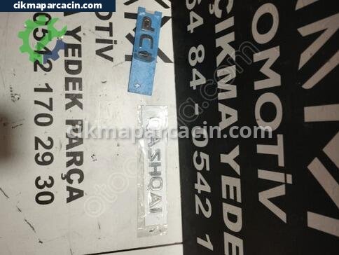 Nissan Qashqai Yazı çıkma parça