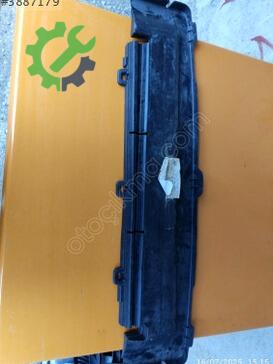 Volkswagen Transporter Radyatör 7H0805962E çıkma parça
