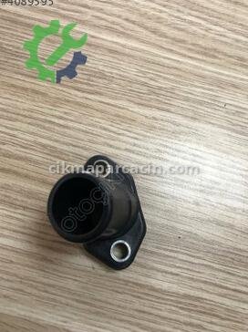 Toyota Corolla Su Borusu 16331-15080 çıkma parça