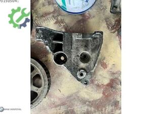 RANGE ROVER MOTOR KULAĞI ( ORJİNAL )