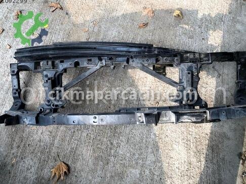 Land Rover Range Rover Ön Panel çıkma parça