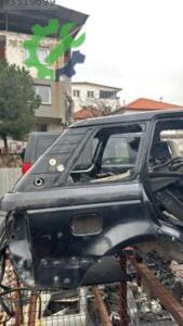 RANGE ROVER SPORT SAĞ ARKA ÇAMURLUK SÖKME HATASIZ
