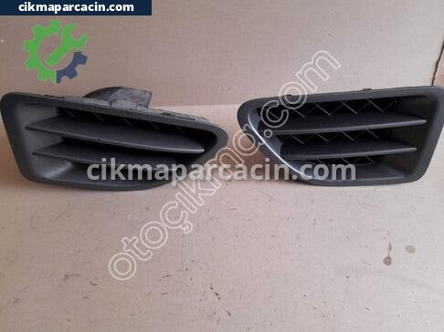 Land Rover Range Rover Sağ Çamurluk çıkma parça