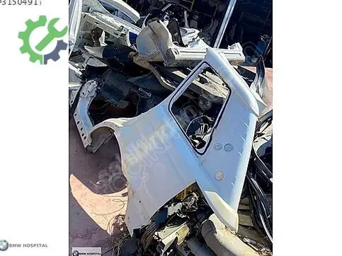 Land Rover Range Rover Sol Arka Çamurluk çıkma parça