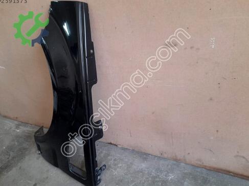 Land Rover Range Rover Sol Ön Çamurluk çıkma parça