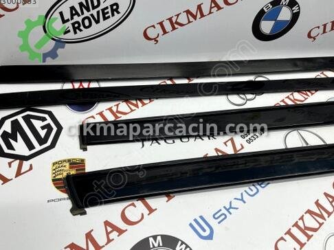 Land Rover Range Rover Tavan Çıtası çıkma parça