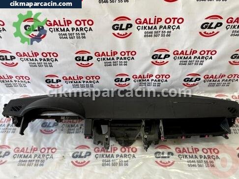 Land Rover Range Rover Torpido çıkma parça