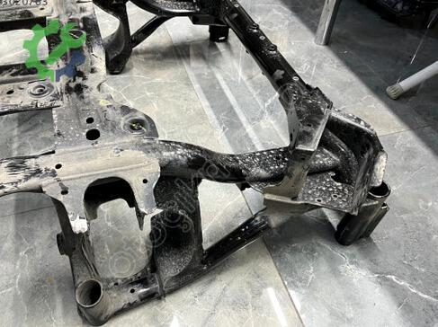 Land Rover Range Rover Travers L8A2-5C145-AB çıkma parça