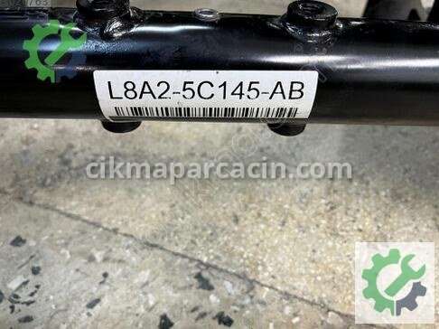 Land Rover Range Rover Travers L8A2-5C145-AB çıkma parça