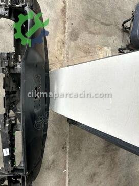 Land Rover Range Rover Torpido çıkma parça