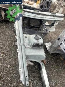 RANGE ROVER VOGUE SAĞ ON BUT KESME ORJİNAL ÇIKMA
