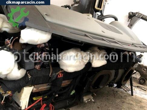 Land Rover Range Rover Torpido çıkma parça