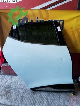 Renault Clio Sağ Arka Kapı çıkma parça