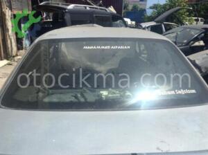 Renault 19 bagaj camı hatasız orjinal çıkma