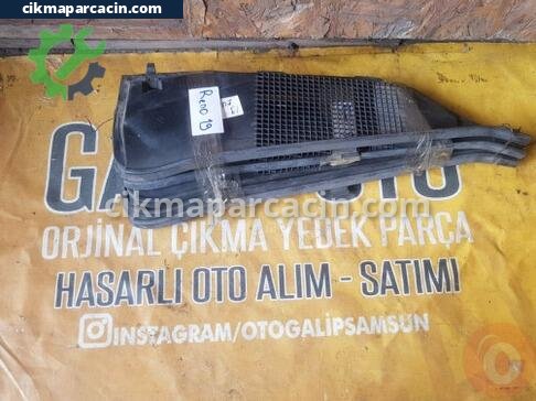 Renault R19 Ön Cam Izgarası çıkma parça