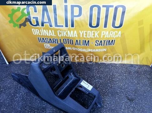 Renault R19 Orta Konsol çıkma parça