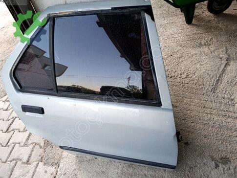 Renault R 5 Sağ Arka Kapı çıkma parça