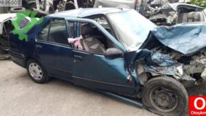 Renault 19 sağ ön kapı çıtası orjinal çıkma
