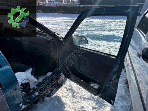 Renault R 19 Sağ Ön Kapı çıkma parça
